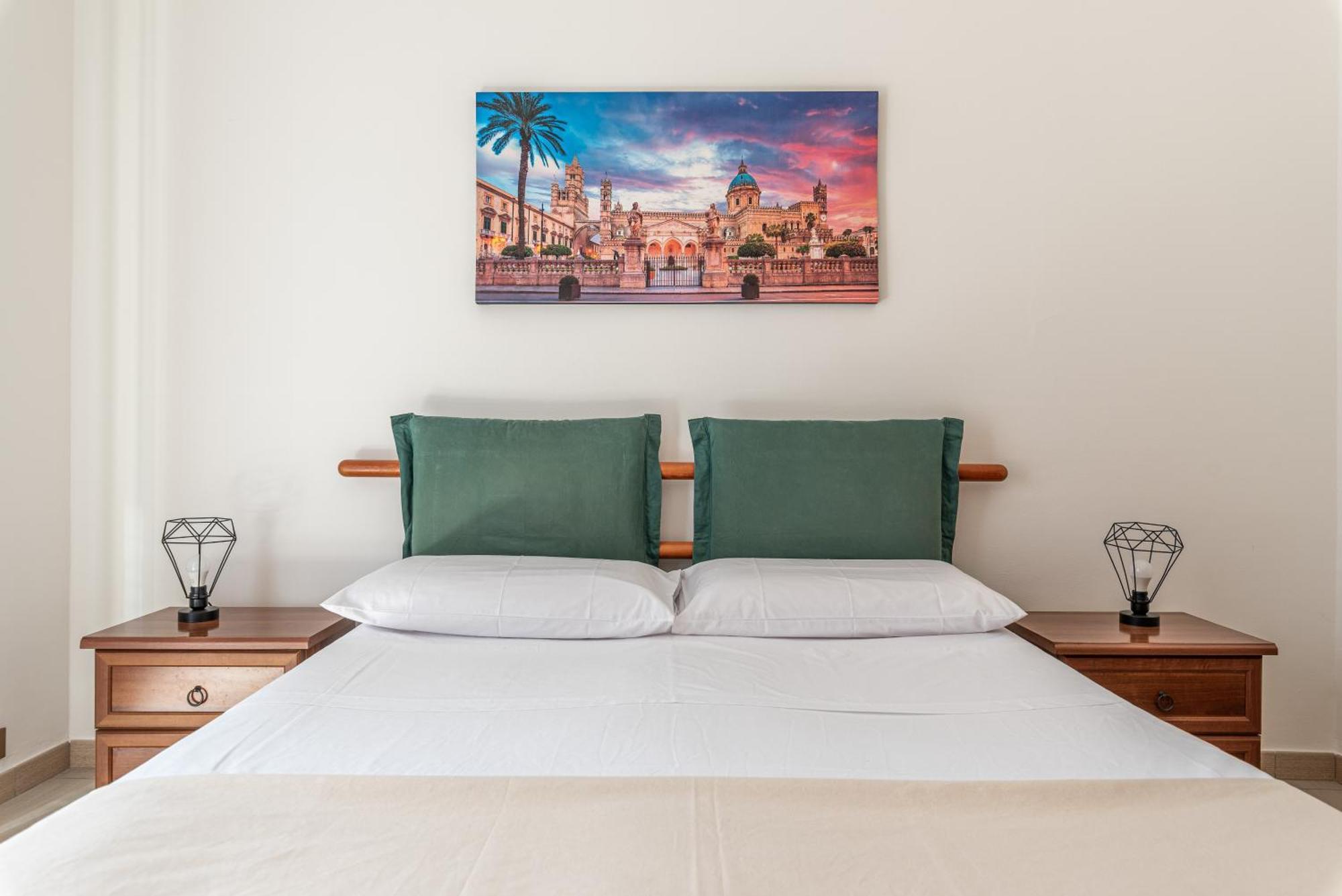 I Mori-Holiday Apartment Palermo Bagian luar foto